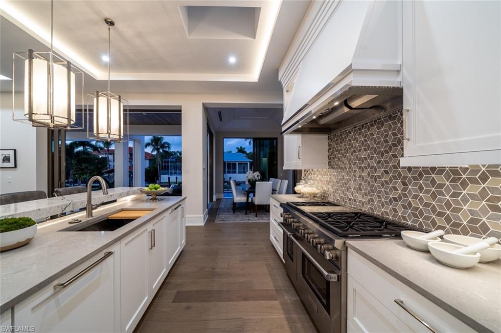 AQUALANE SHORES - Residential