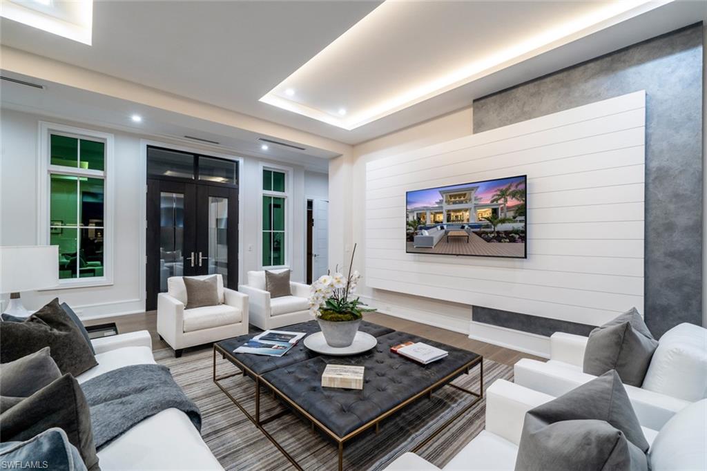 AQUALANE SHORES - Residential