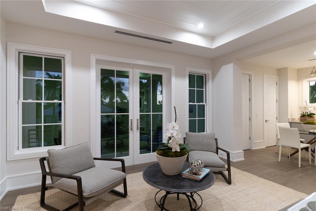 AQUALANE SHORES - Residential