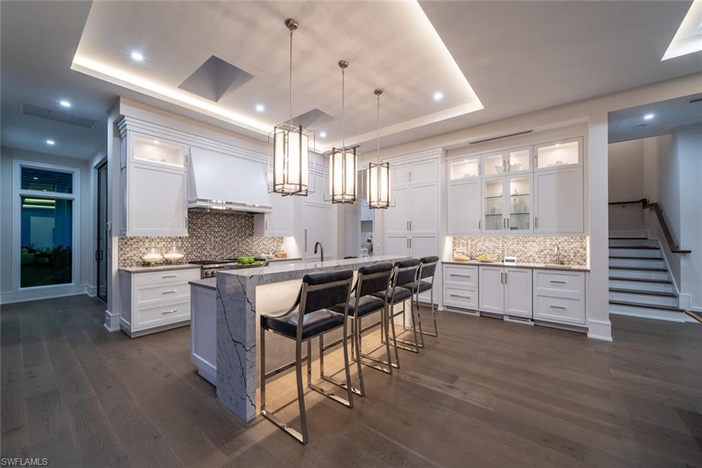 AQUALANE SHORES - Residential