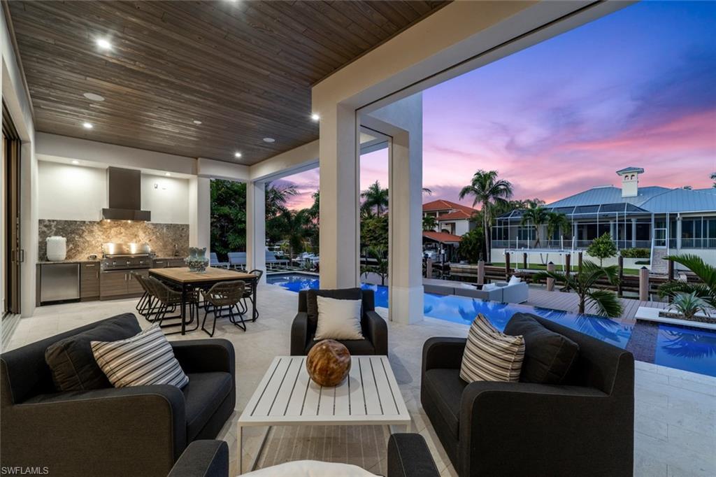 AQUALANE SHORES - Residential