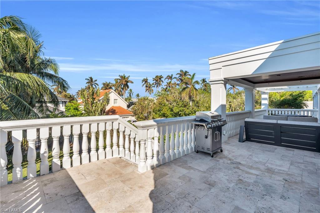 OLDE NAPLES - Residential Lease