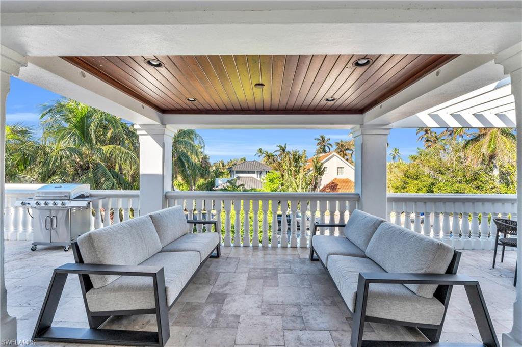 OLDE NAPLES - Residential Lease