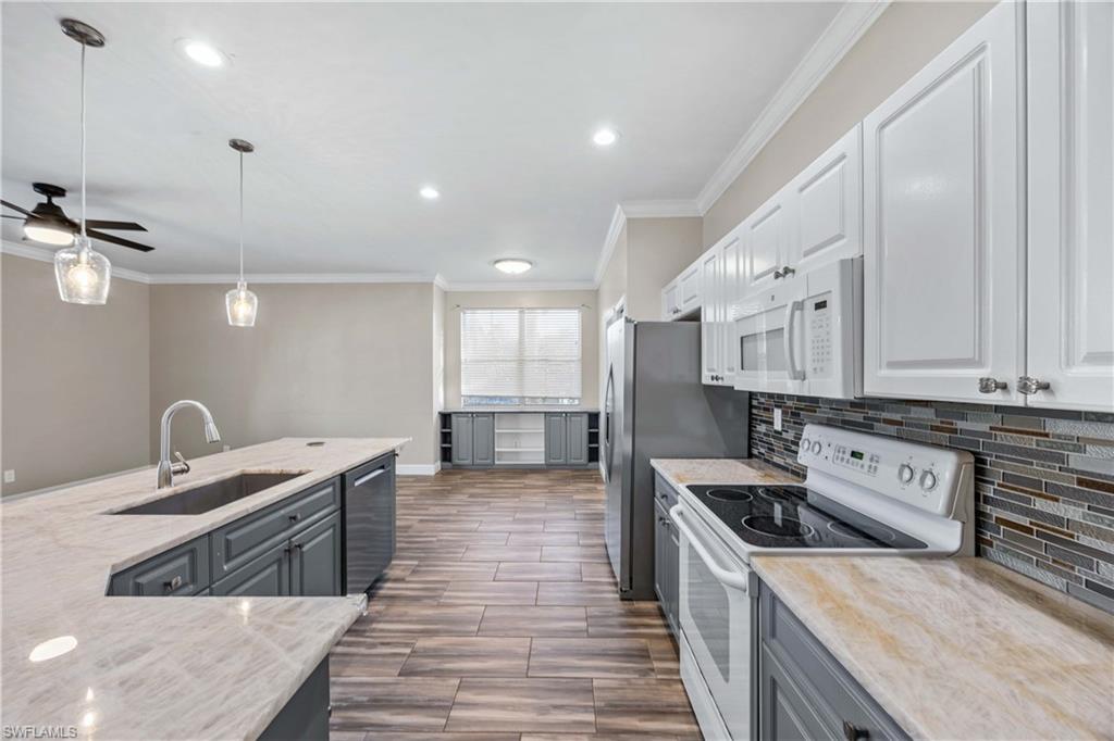 HERITAGE GREENS - Residential Lease