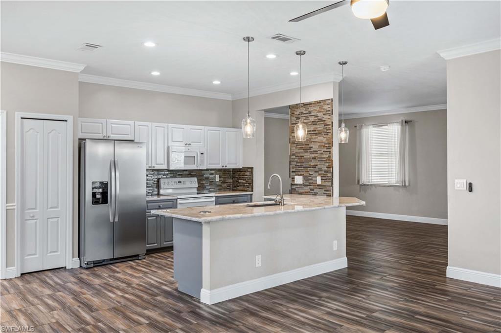 HERITAGE GREENS - Residential Lease