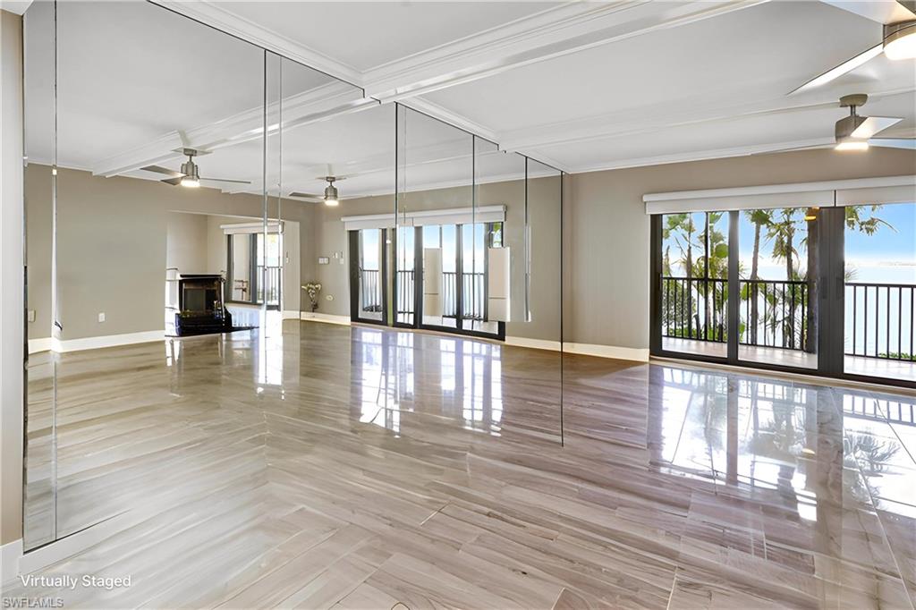 POINTE ROYALE - Residential Lease