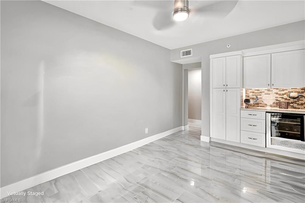 POINTE ROYALE - Residential Lease