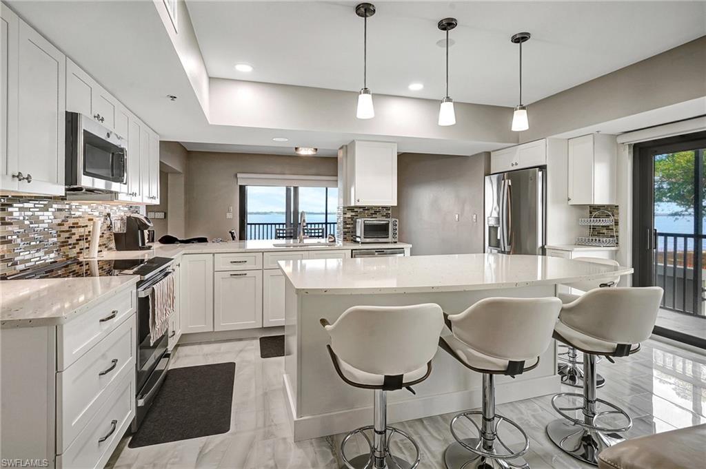 POINTE ROYALE - Residential Lease