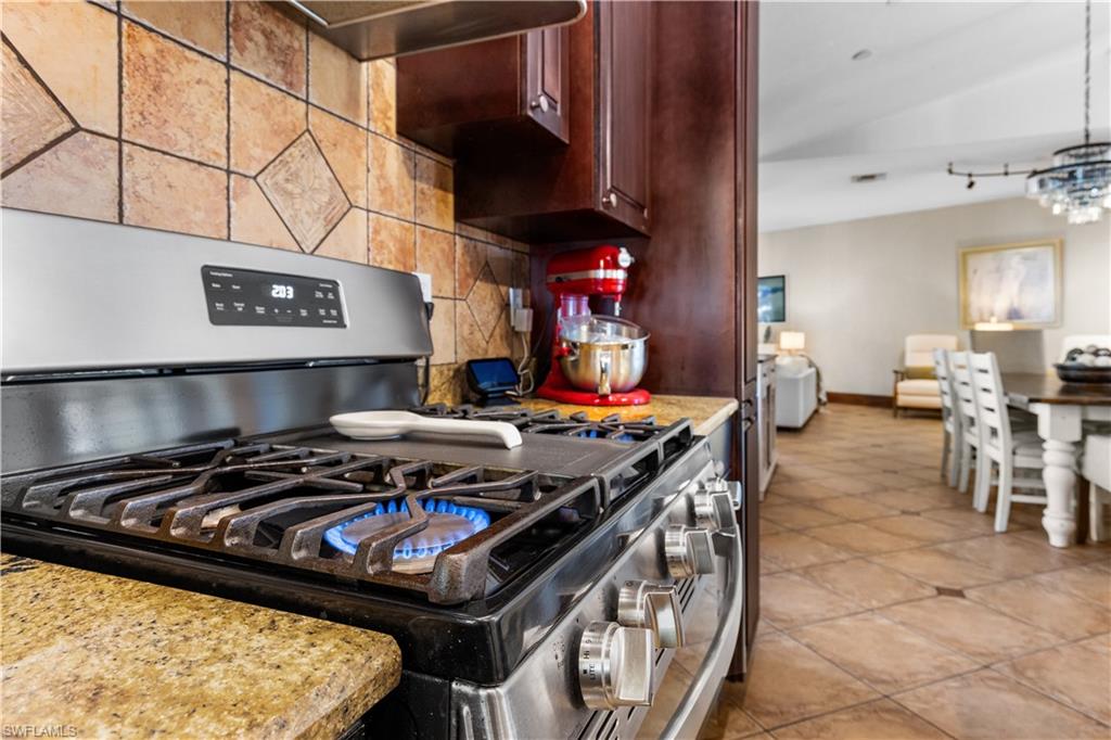 HAWK'S PRESERVE - Residential