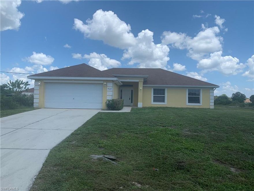 This home has a great open concept, high ceilings and tile throughout. It is located at the end of Eliane Ave. N and that gives you nice privacy. Easy to show and wont last long.