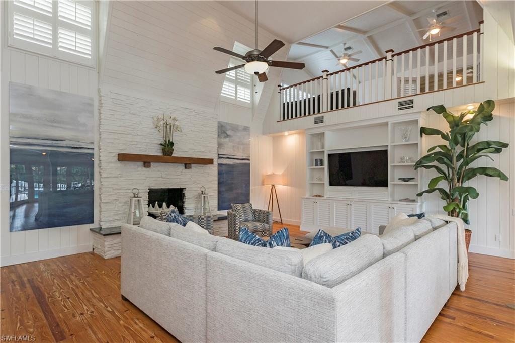 AQUALANE SHORES - Residential