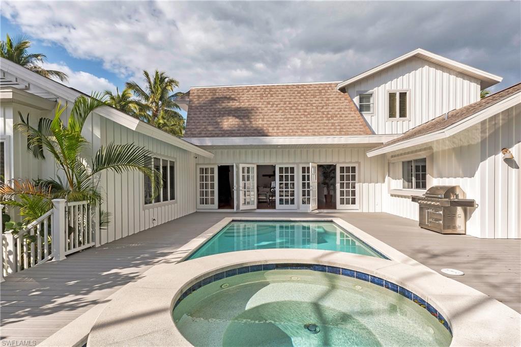 AQUALANE SHORES - Residential