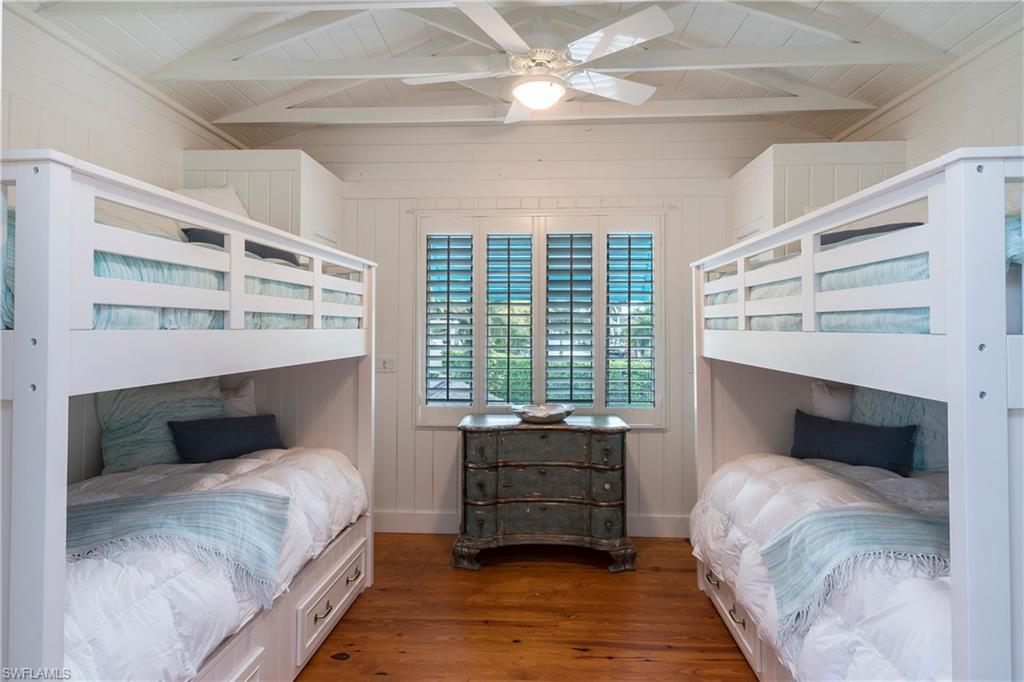 AQUALANE SHORES - Residential