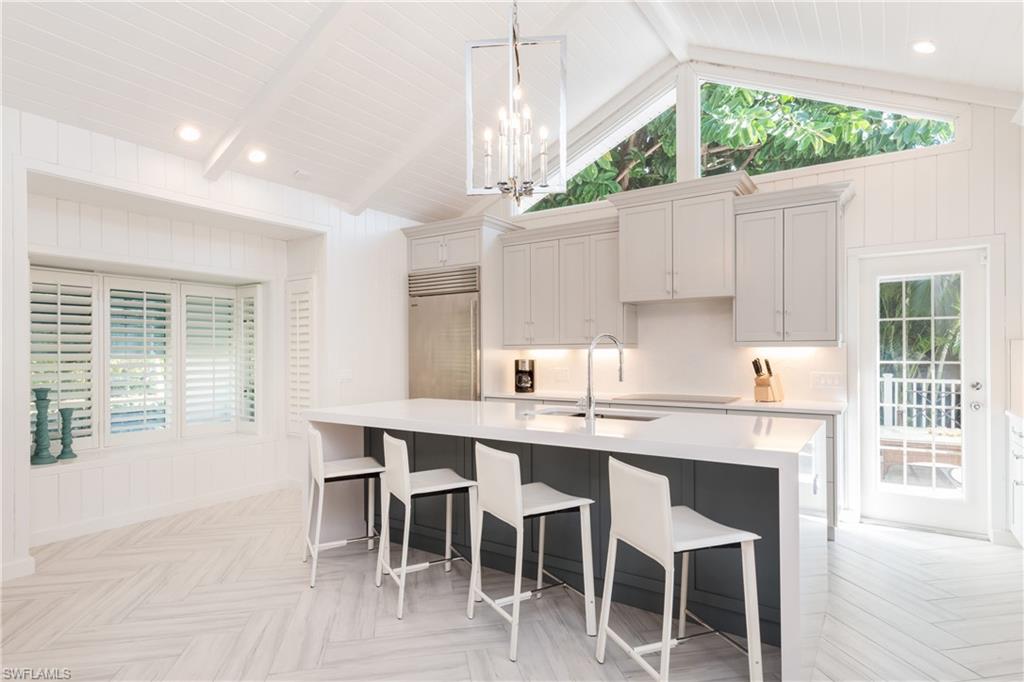 AQUALANE SHORES - Residential