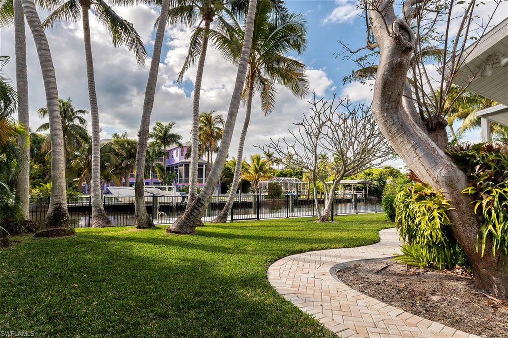 AQUALANE SHORES - Residential