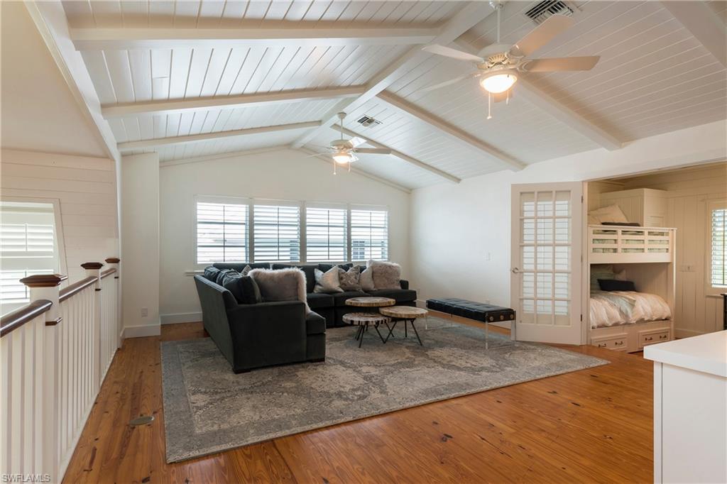 AQUALANE SHORES - Residential