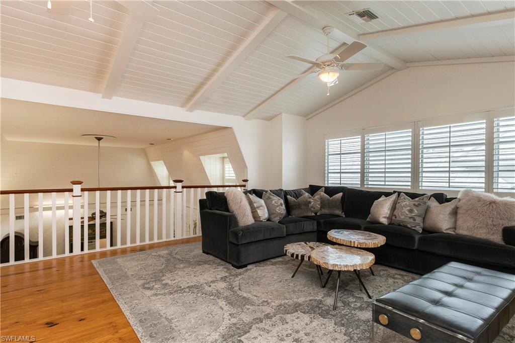 AQUALANE SHORES - Residential