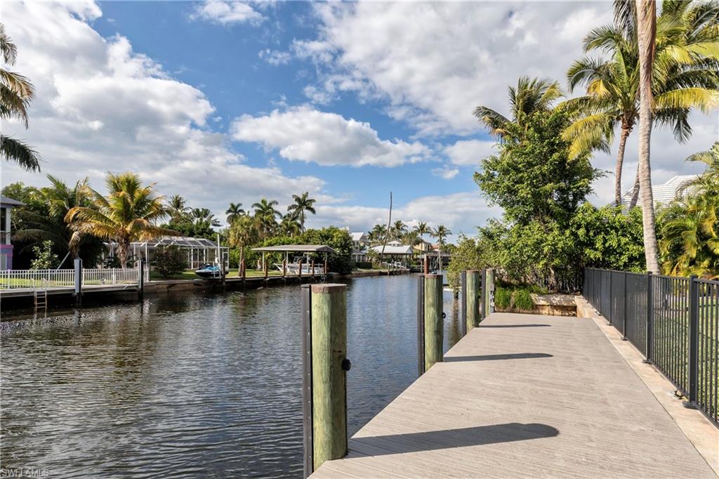 AQUALANE SHORES - Residential