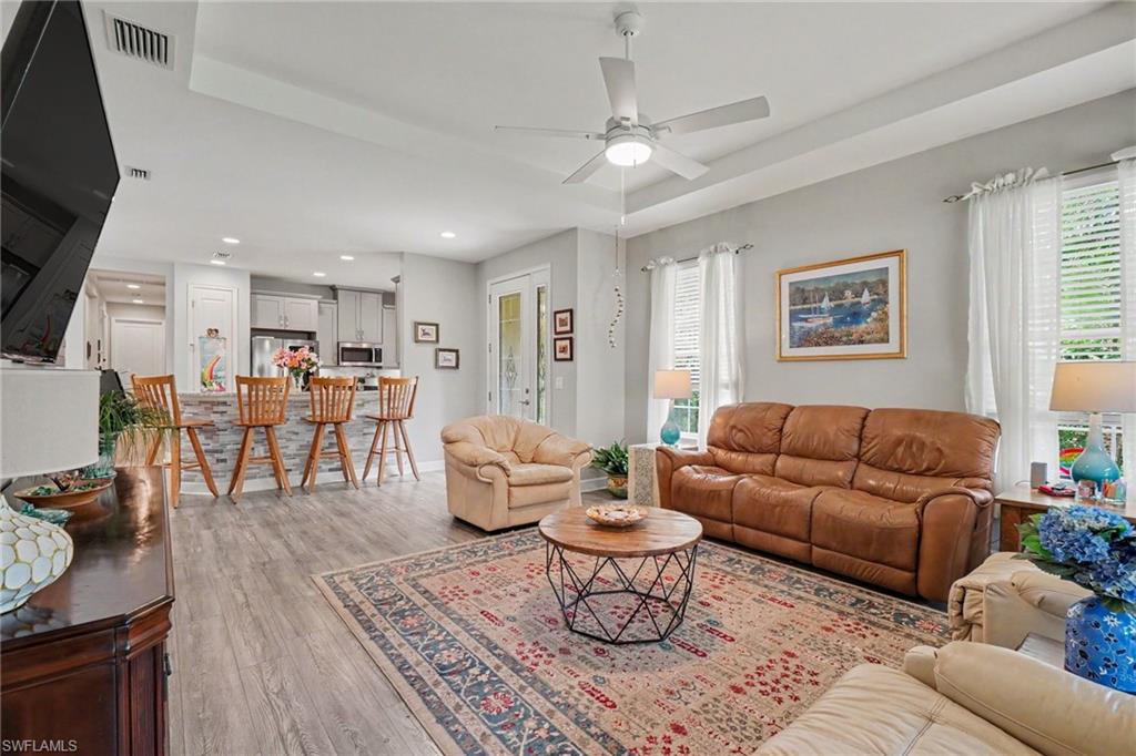 8004 Calle Canovas CT