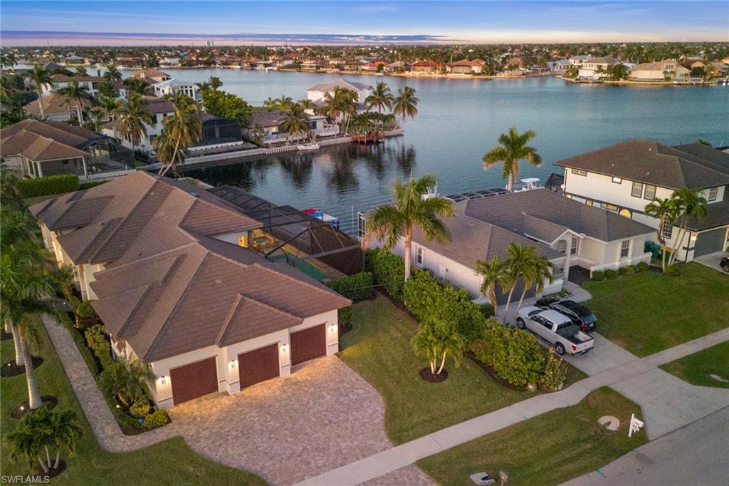 MARCO ISLAND - Residential