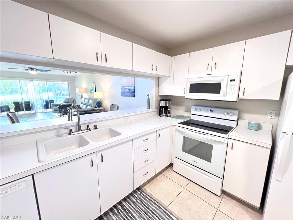 GLENMOOR GREENS - Residential Lease