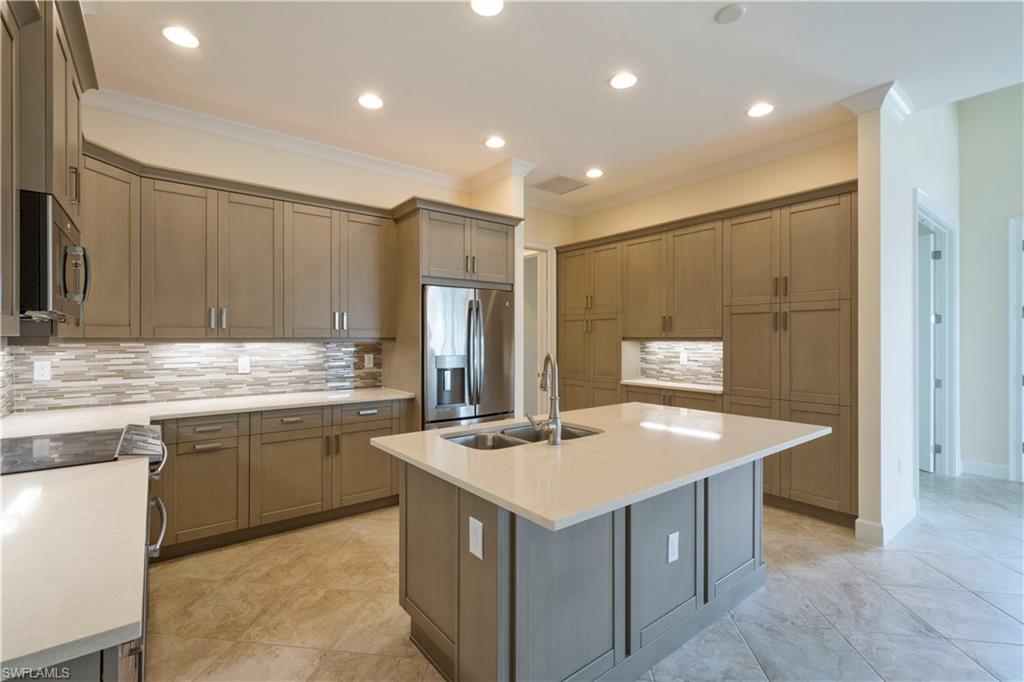 ISLES OF COLLIER PRESERVE - Residential