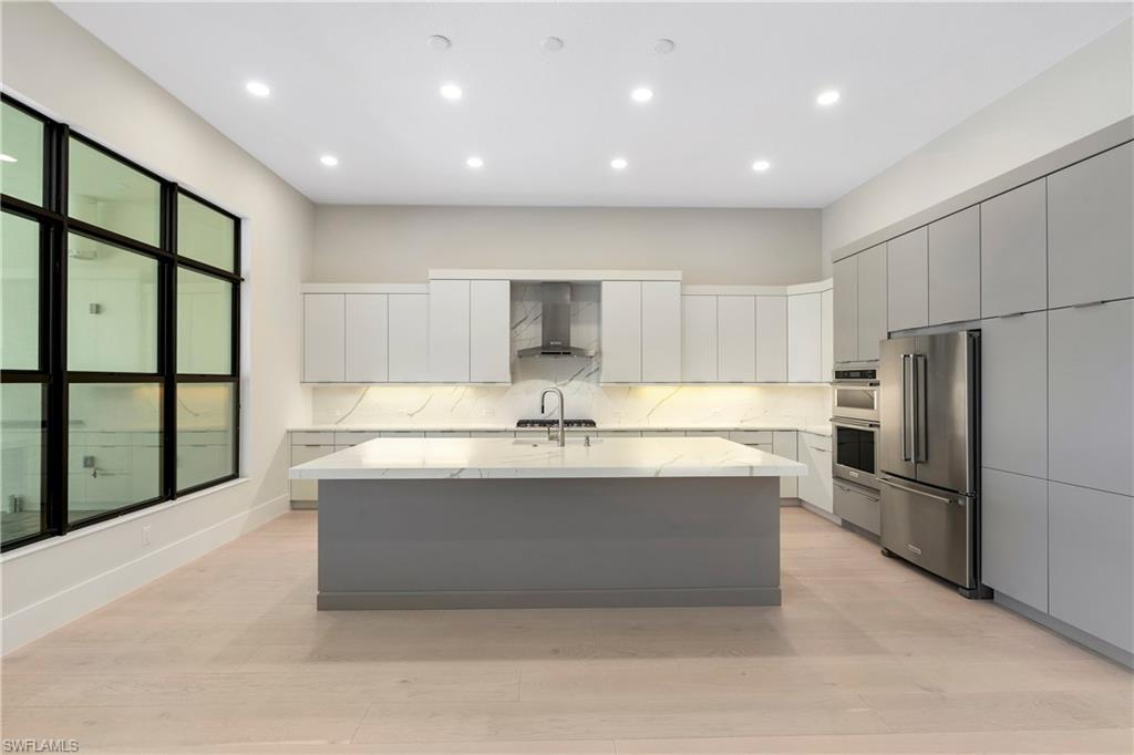 CAYMAS - Residential