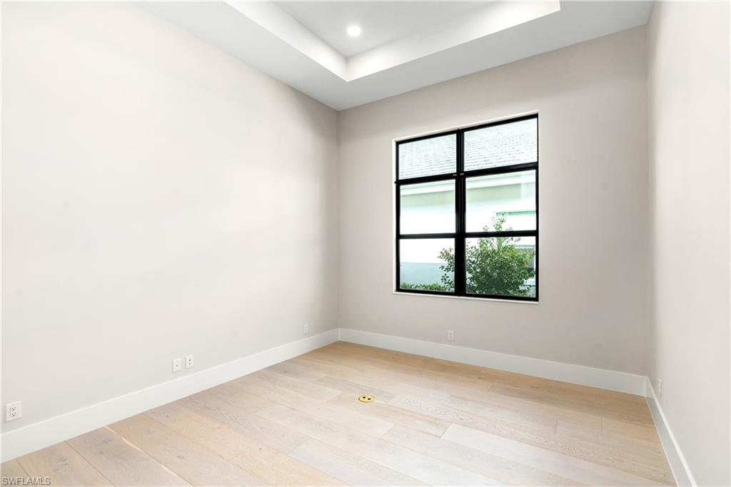 CAYMAS - Residential