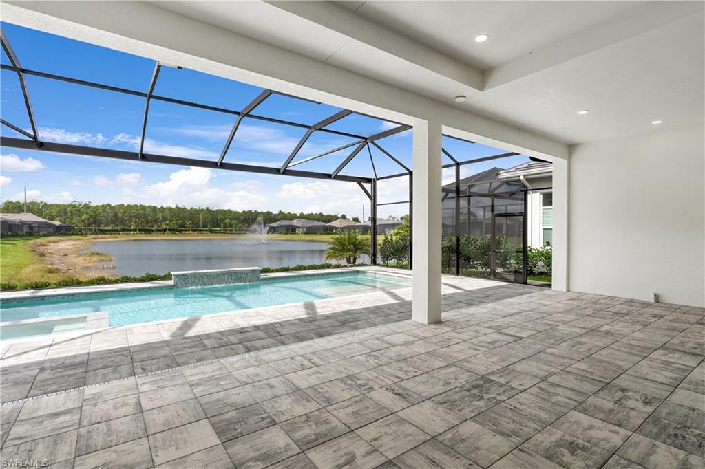 CAYMAS - Residential