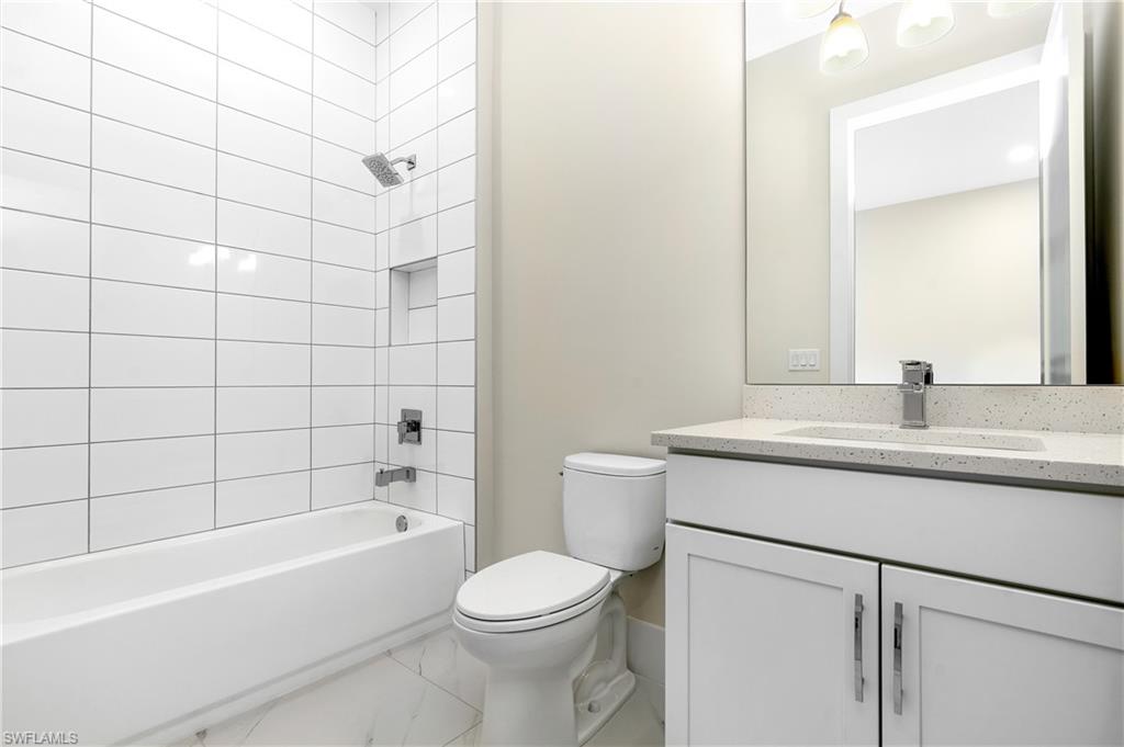 CAYMAS - Residential