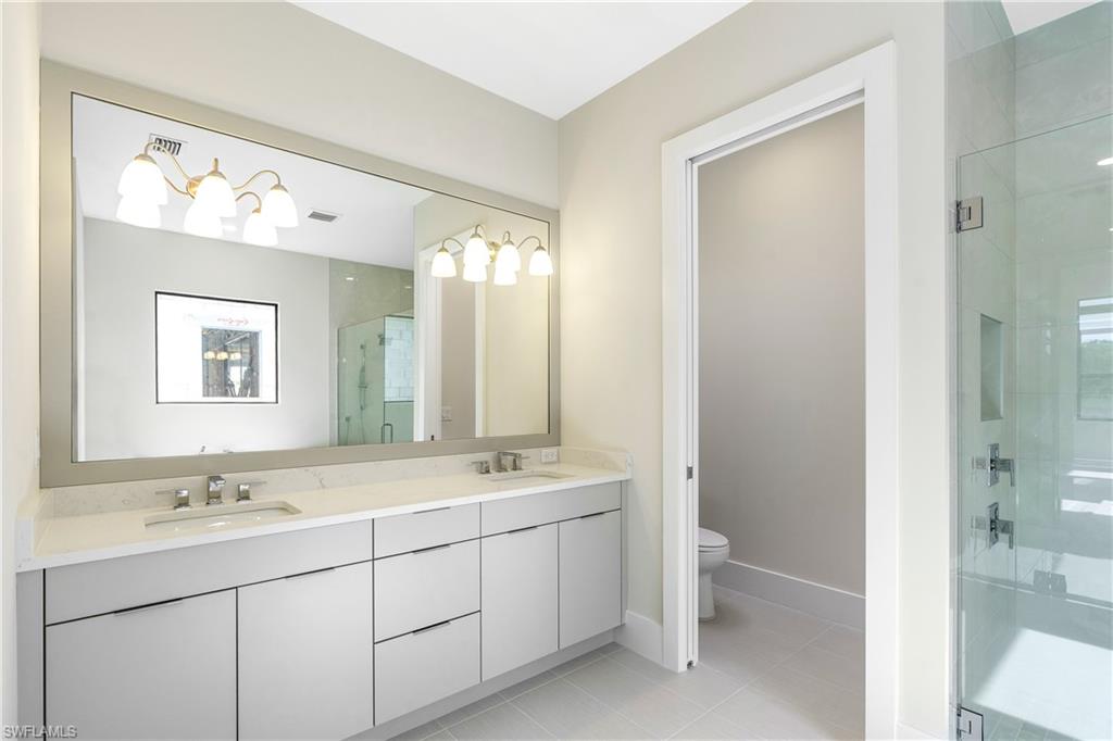 CAYMAS - Residential