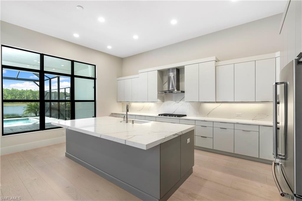 CAYMAS - Residential