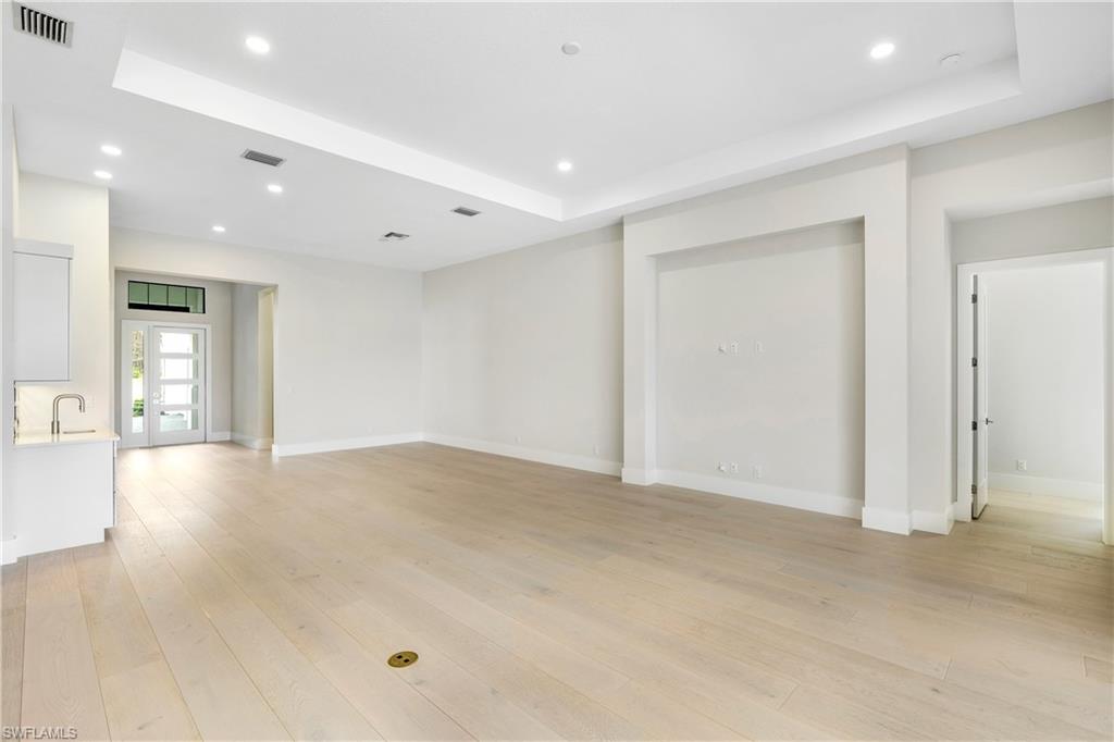 CAYMAS - Residential