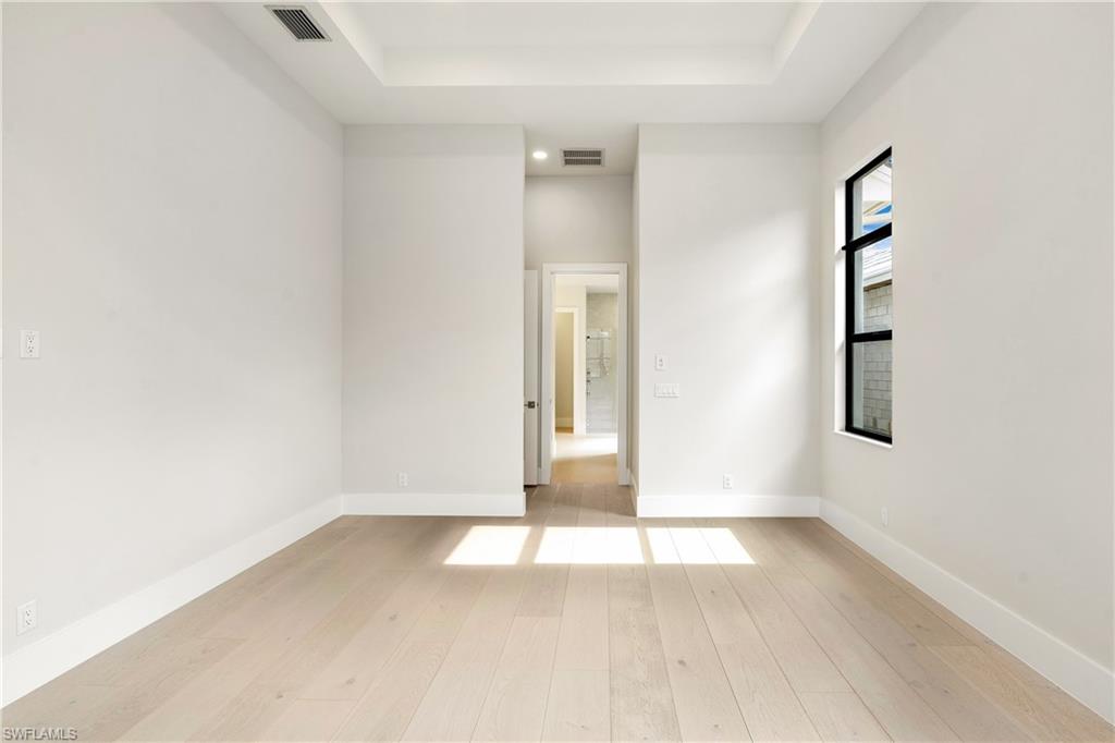 CAYMAS - Residential