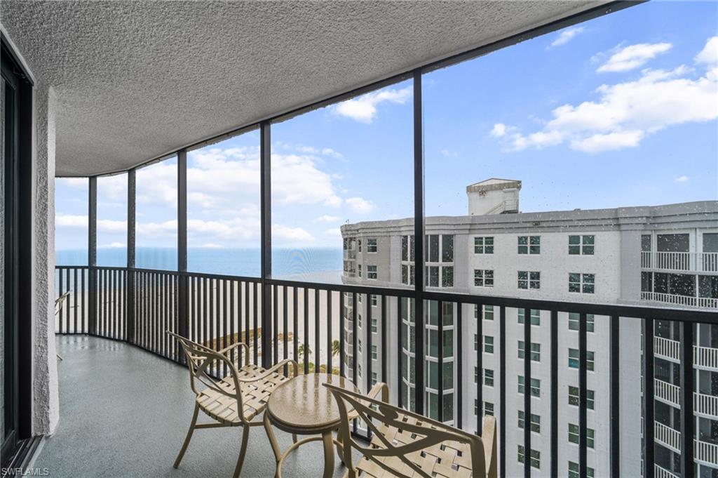 POINTE ESTERO - Residential