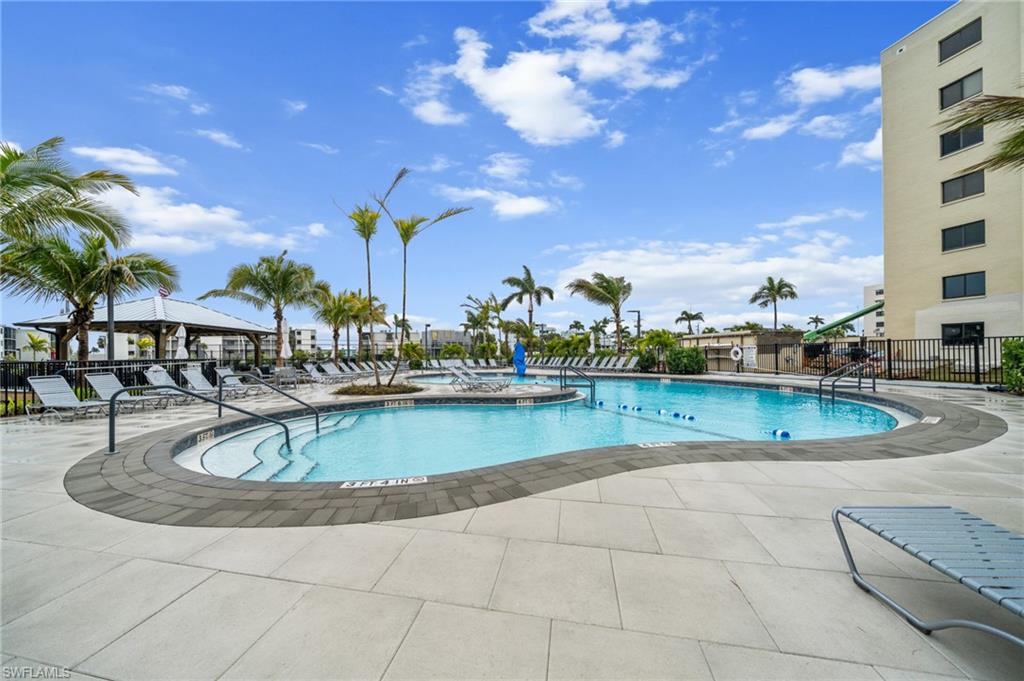 POINTE ESTERO - Residential