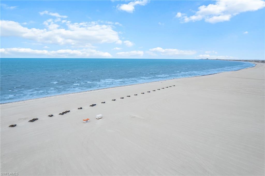 POINTE ESTERO - Residential