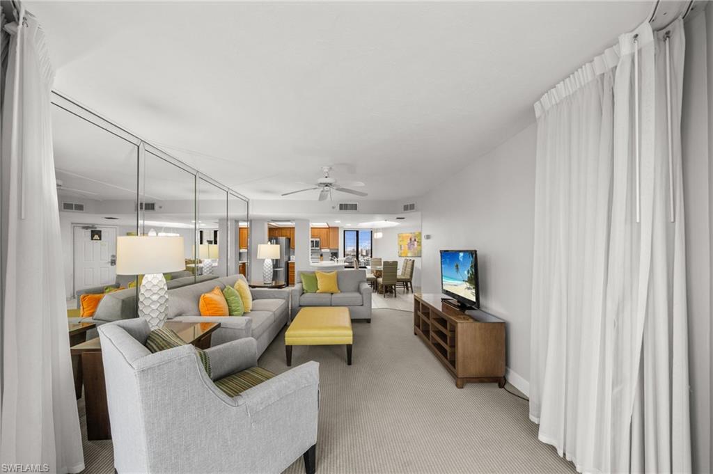 POINTE ESTERO - Residential