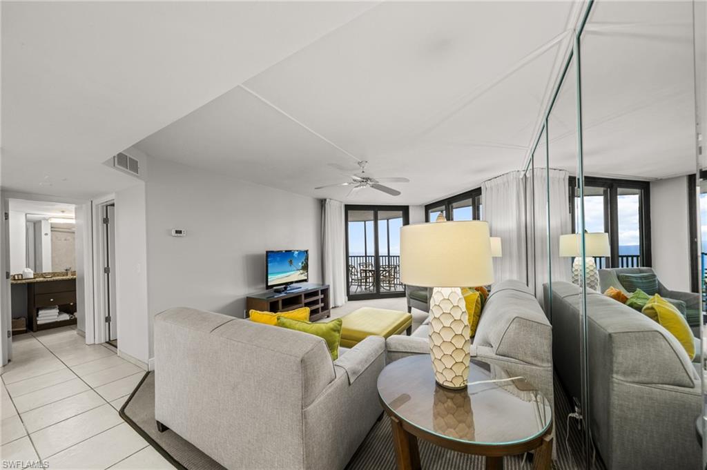 POINTE ESTERO - Residential