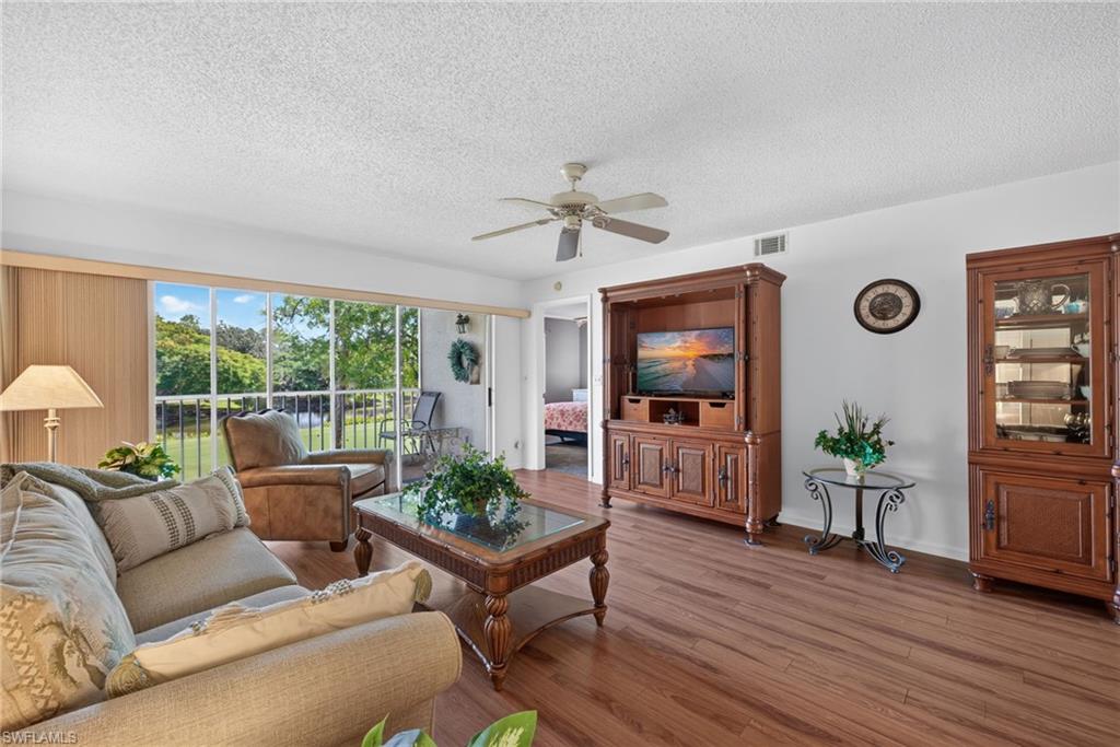 6945 Dennis CIR 203