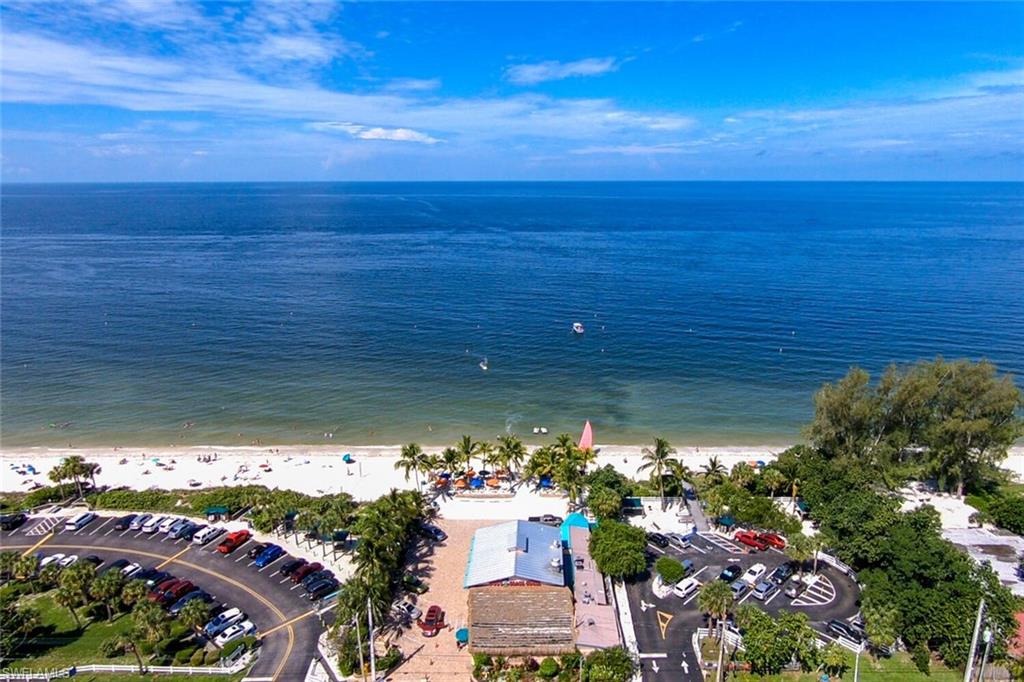 BEACH AND TENNIS CLUB - Residential