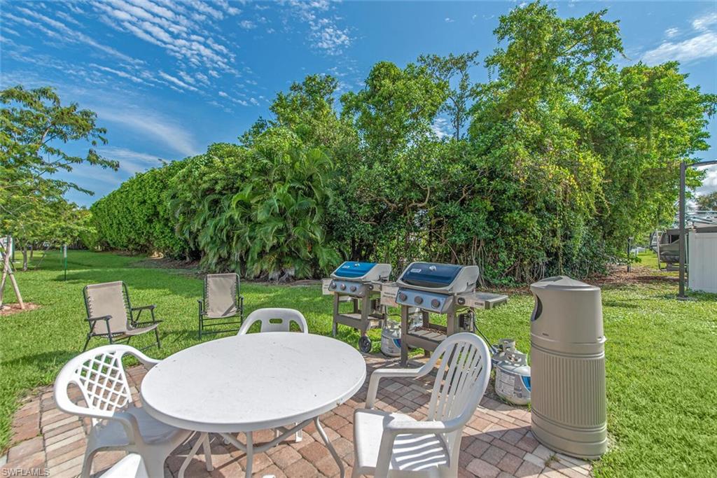 BEACH AND TENNIS CLUB - Residential