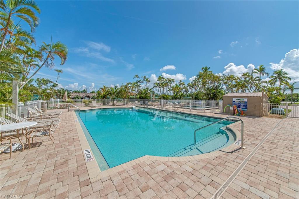 BEACH AND TENNIS CLUB - Residential