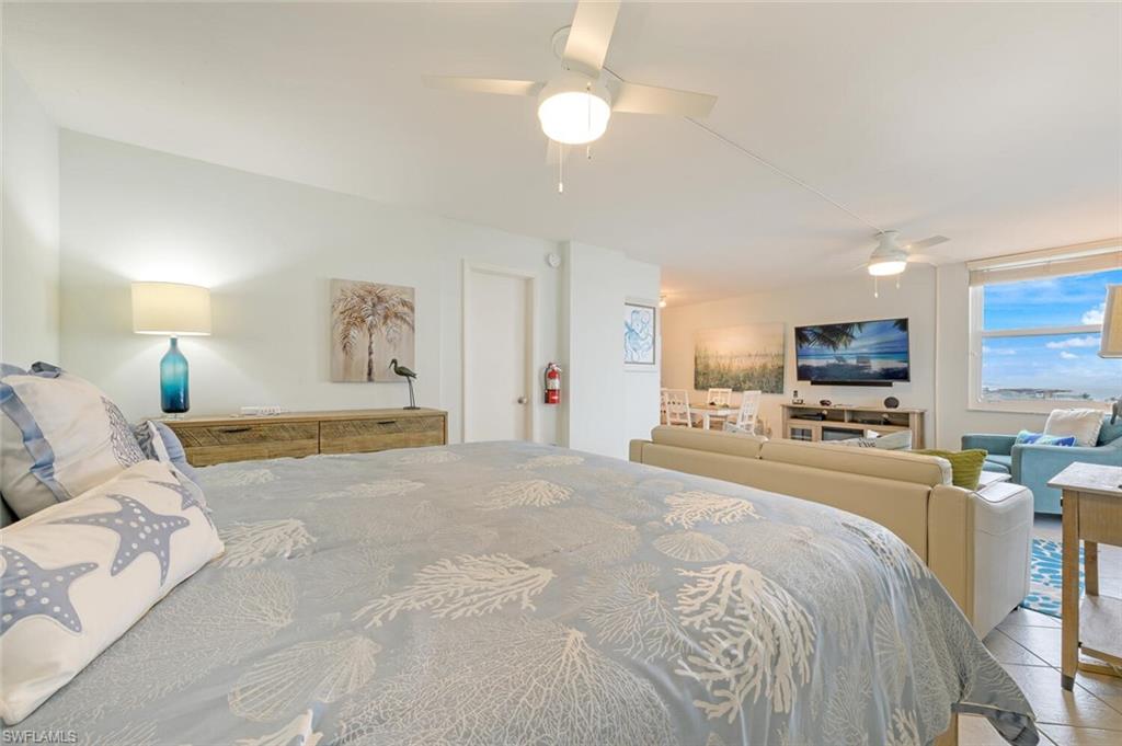 BEACH AND TENNIS CLUB - Residential