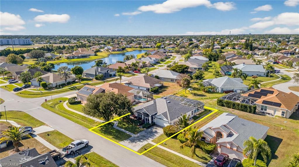 VARSITY LAKES - Residential