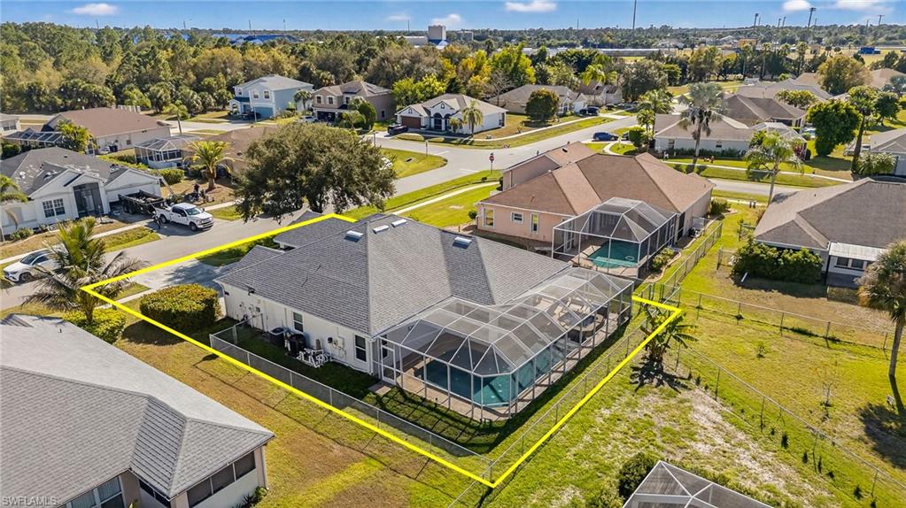 VARSITY LAKES - Residential