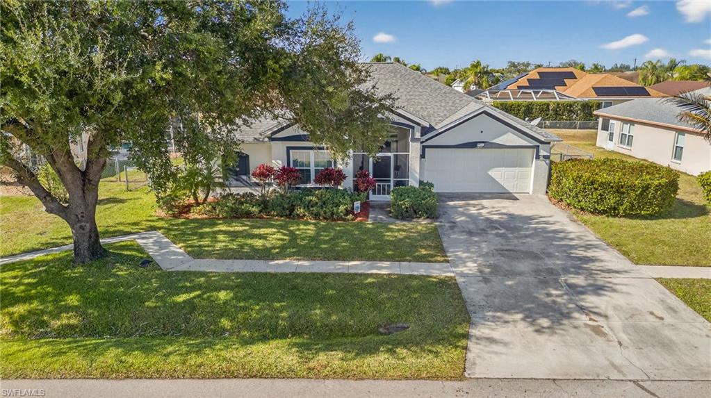 VARSITY LAKES - Residential