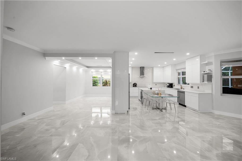 PALM BEACH LANDINGS - Residential