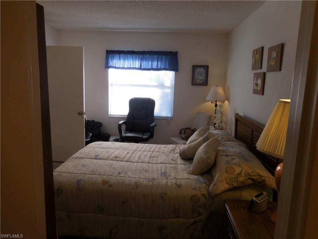 FAIRWAYS AT PAR FOUR - Residential