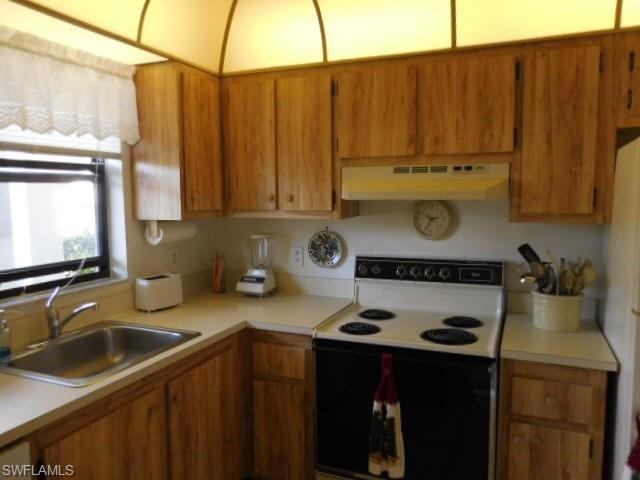 FAIRWAYS AT PAR FOUR - Residential